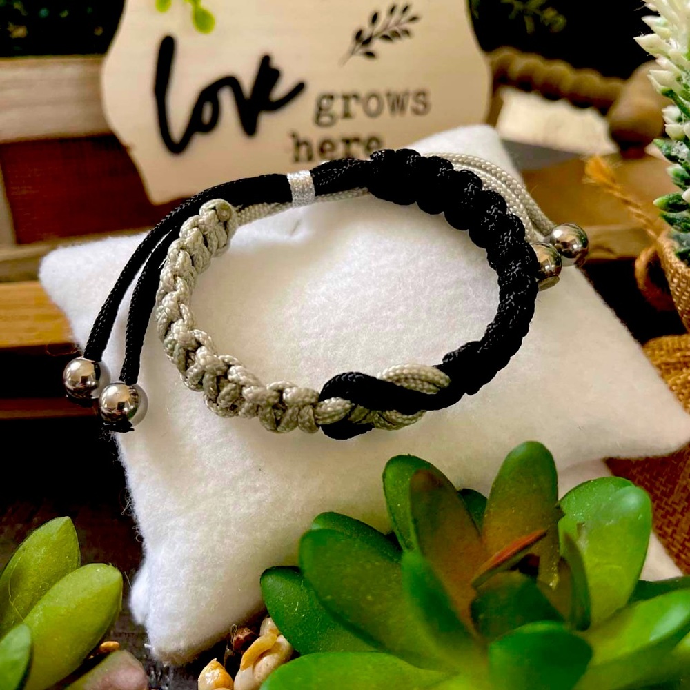 Handmade macrame bracelet